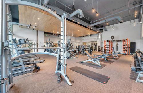 Luxury 1 BR with DEN Downtown Tampa Apt - City Views, Rooftop Pool, Workspace - Foto 36