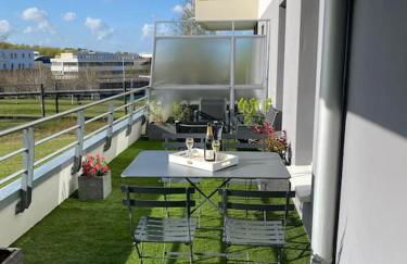 Le Domaine Réservé , parking et écrin de verdure - Foto 17