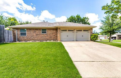 Private Pool, Entire House, In the Center of DFW - Foto 3