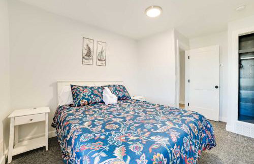 Dom Rodzinny Lakeview Getaway - Walk to Lake Huron - Photo 14