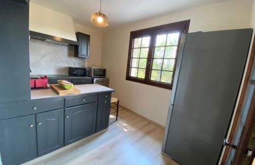 GITE LAVANDE avec piscine privée CLASSÉ 4 Étoiles - Foto 8