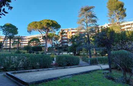 Charmant Appartement résidentiel avec Terrasse, Jardin Privatif et Piscine à Cannes - Foto 30