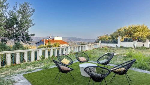 Sunset and Serenity villa - Heraklion - Foto 4, Garden, sunbed, Garden view