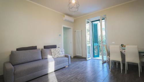 Appartamento nuovissimo con parcheggio gratuito - Foto 2