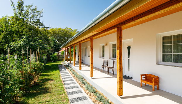 Bombera 1 - Foto 2, House