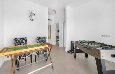 4 Bedroom Stunning Home In Jarebinjak - Photo 26