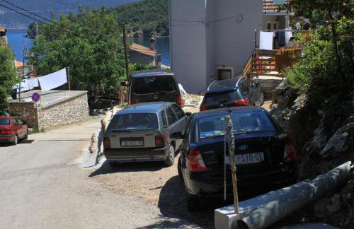 Apartments by the sea Valun, Cres - 8081 - Foto 13