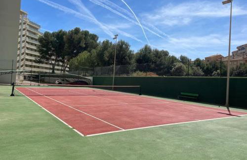 Primera línea y con piscina - Foto 14