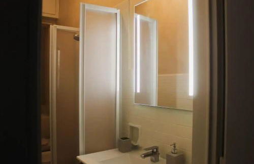 Tuscan Welcome - Elegant Apartment with Balcony - Foto 14