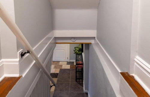 Elegant 6BR-4BA Family Home with Garage ABODEbucks - Foto 40