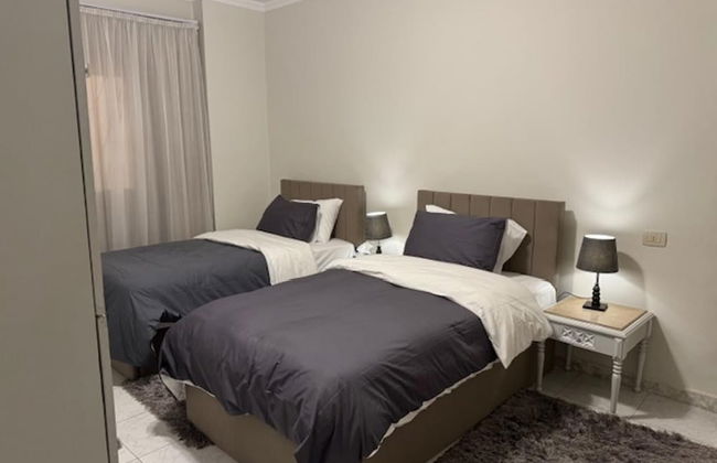 Nile View Apartment - Sleeps 4 & Balcony - Foto 8