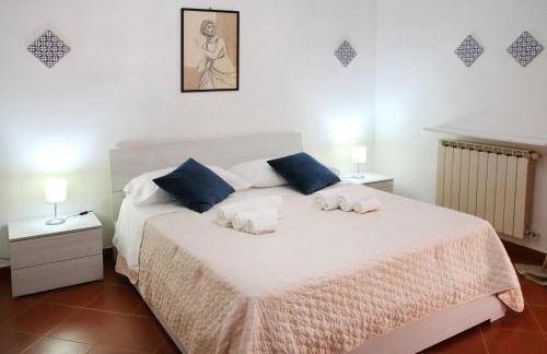 Attico vista mare con terrazza e spa riscaldata - Foto 2