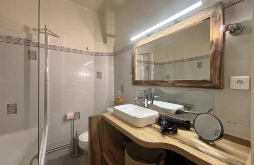 Le 130 - 1 chambre - Wifi - Proche Parc Thermal - 2 personnes - Foto 2