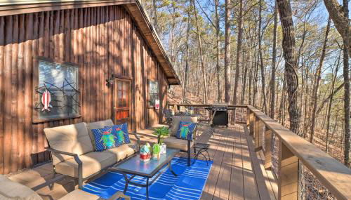 Scenic Greers Ferry Cabin with Deck and Fire Pit! - Foto 2