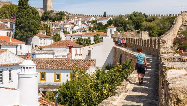 Paseando por las murallas de Óbidos