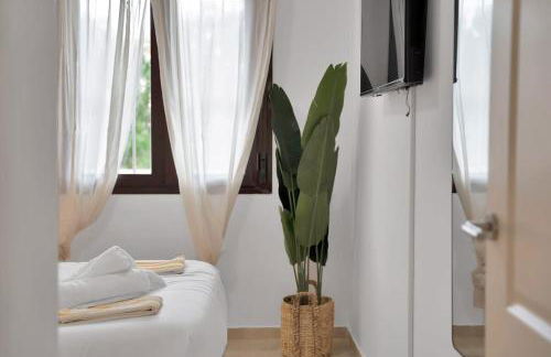 Elegance and luxury with a pool in Miraflores Golf - CASA GOLF RIVIERA PARK 3 2 E - Photo 31