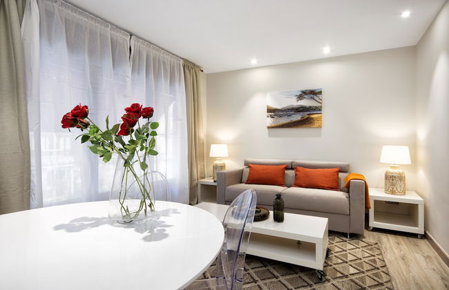 Mercedes Heritage Barcelona Apartments - Photo 30