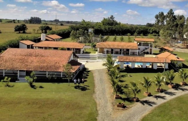 Sítio Aconchegante com Piscina e Wi-Fi - Photo 2