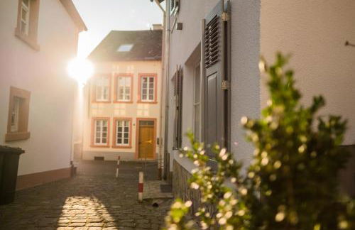 BG Living & Hosting - Historisches Ferienhaus "Saustall" im Zentrum von Wittlich - Nähe Mosel & Eifel, Privatparkplatz, WLAN, bis 4 Personen - Foto 7