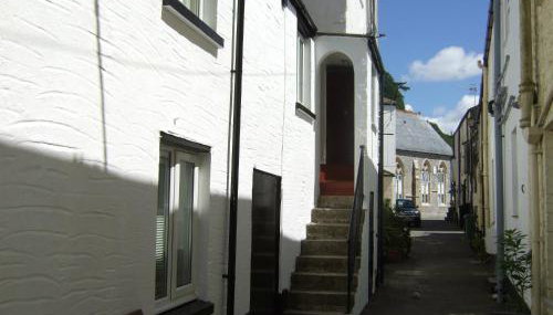 Museum Apartment - Photo 3