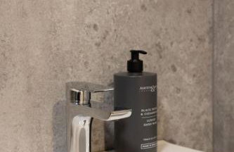 Downtown Studio 1 - Harrogate Town Centre - Photo 15