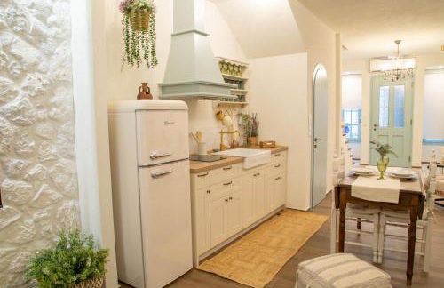 Philomena Suite - Photo 16