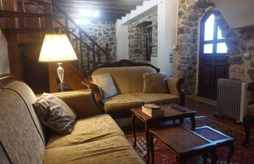 Andromahi Stone House - Photo 8