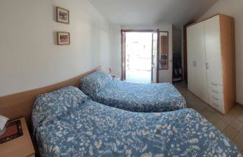 Stunning views, 2-Bed Apartment in Scalea - Foto 14