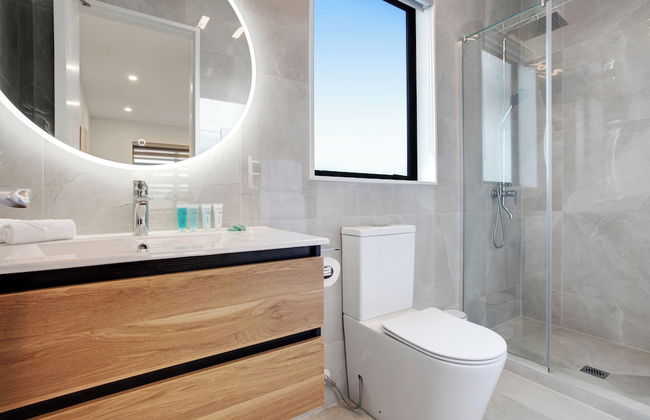 Central Oasis Townhouse with Parking - Photo 40