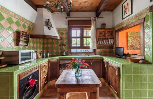 Encantadora casa con piscina privada y chimenea - Foto 21