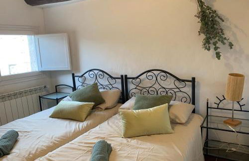 Vive la vida rural: Alojamiento en Les Piles. NIU RURAL, S.L. - Foto 14