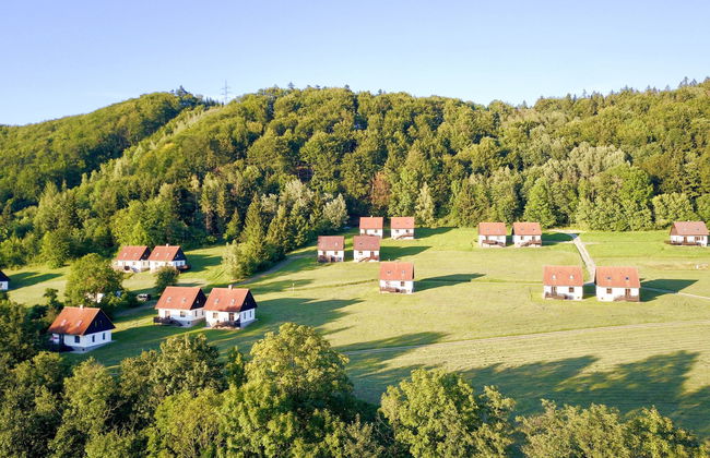 3 bedroom House in Stárkov with swimming pool and garden - Photo 18