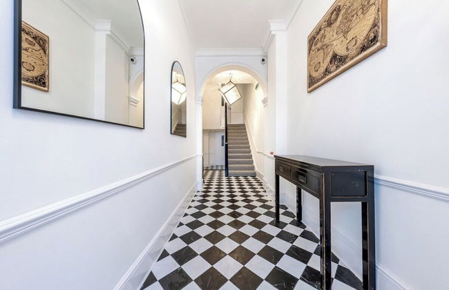 The Hertford Boutique - Photo 66