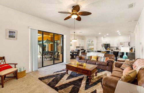 Orlando Retreat 5BR Pool and Spa Villa with Games Room and Mickey Themed Room - Foto 8