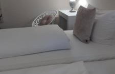 BALTHAZAR IPHOFEN, ohne Frühstück, nähe MARKTPLATZ, KNAUF GIPS KG und ConneKT, Weingut Wirsching, TV mirroring 55" Zoll, Wifi, mit Garten & Terrassen - Foto 16