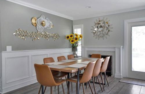 Serene hillside oasis with pool - 20 min to beach - Photo 8