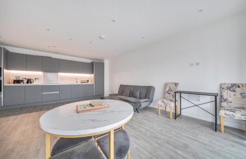 Peaceful and stylish apartment near Cambridge with parking - Foto 1