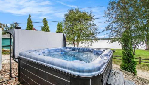 Sister Lakes Retreat Sleeps 17 Scenic View Hot Tub - Foto 3