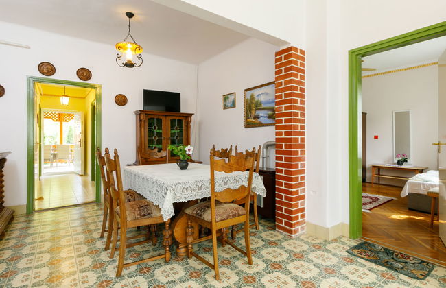 4 bedroom House in Balatonboglár with garden - Photo 3