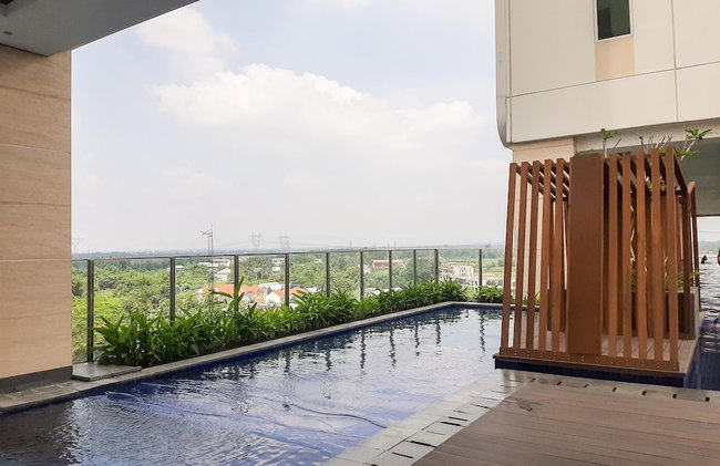 Homey And Comfort Studio Apartment At B Residence - Foto 12