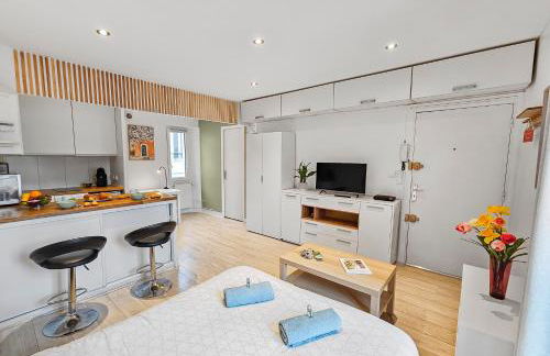 studio lumineux et moderne - Photo 15