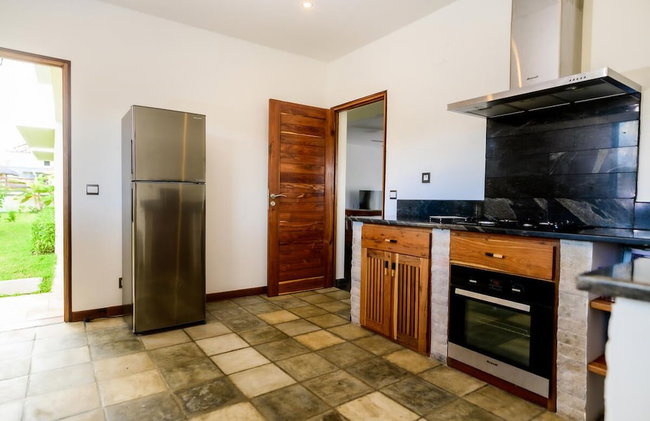 Home The Residence - Photo 24