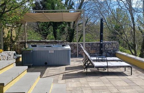 Cozy Home In Veli Dol With Jacuzzi - Foto 8