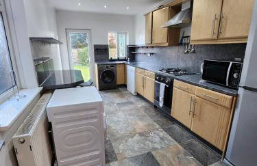 Newly Refurbished 3 Bedroom House with Lovely Garden - Foto 11