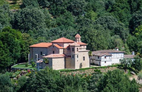 Gredos Abantera - Photo 30