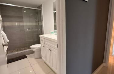 SPECIAL Beautiful Modern Beach Condo - Foto 21