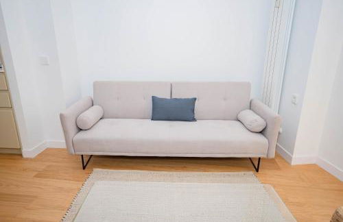 For You Rentals Bonito y acogedor apartamento TEMPORAL cerca al Estadio Bernabeu - Madrid VDS280 - Photo 17