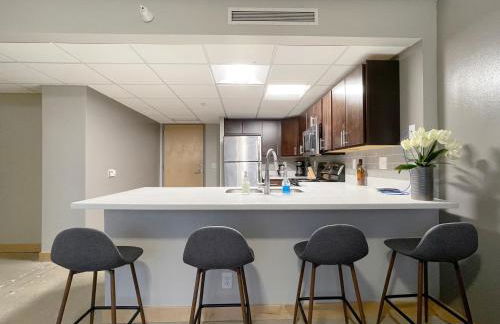 2 BR Short Uber to Dtwn NightlifeRestaurants - Foto 11