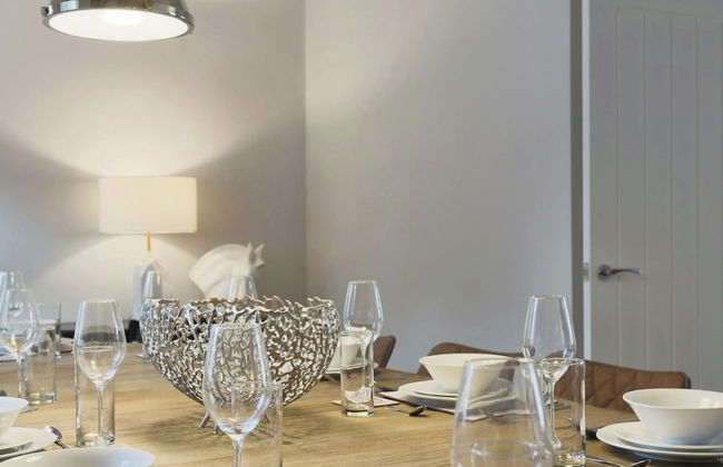 Deluxe 7 Bedroom Property in Solihull - Foto 3