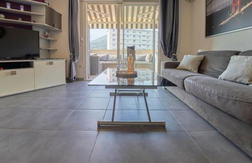 Les Vergers - Calme, Piscine, Parking & Terrasse - Foto 9